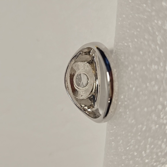 18KT HGE  Large CZ size 10.5 Silvertone Coctail Ring - Picture 4 of 6